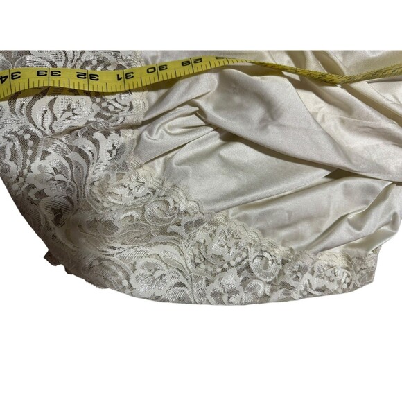 Vanity Fair Full Slip Vintage White Nylon Lace 10-752 Adjustable Straps Size 36 - Picture 11 of 11